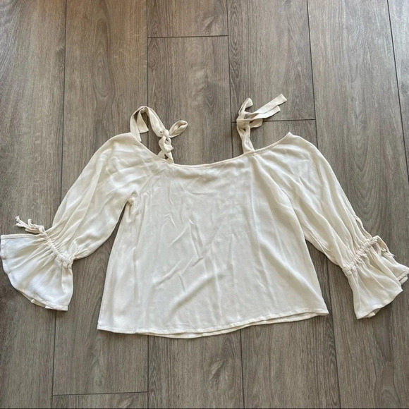 Others Follow Self Tie Cold  Shoulder Ruffle Sleeve Blouse - Picture 4 of 13